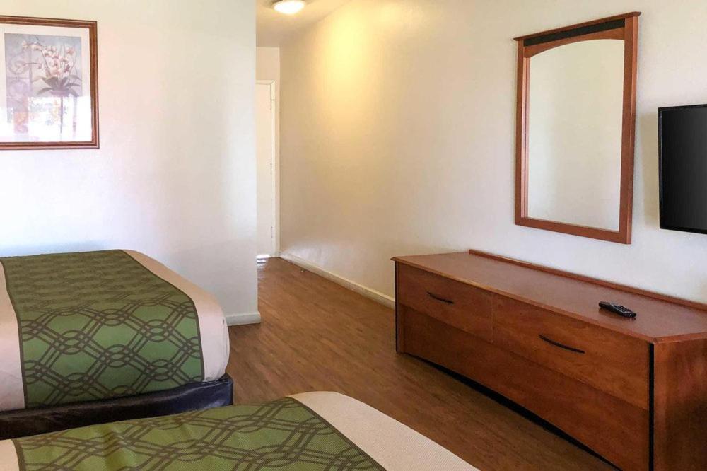 Garden Inn & Suites Oakland Airport ภายนอก รูปภาพ